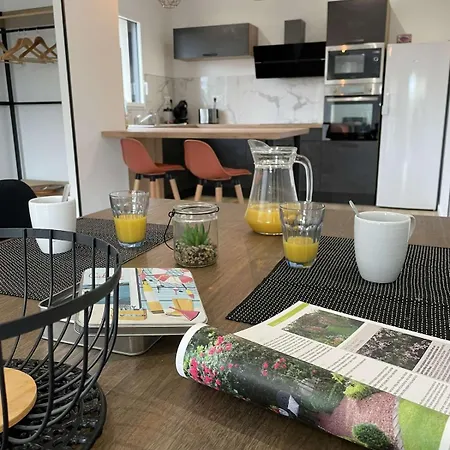 Jolie Maison A 800 M De La